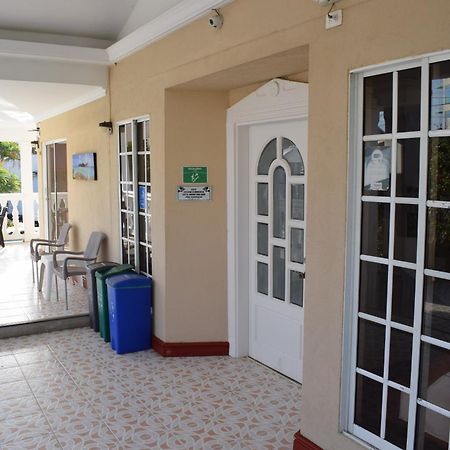Hostal Marlyn San Andrés エクステリア 写真