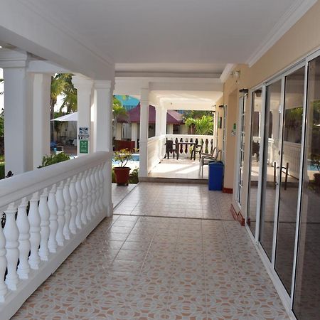 Hostal Marlyn San Andrés エクステリア 写真
