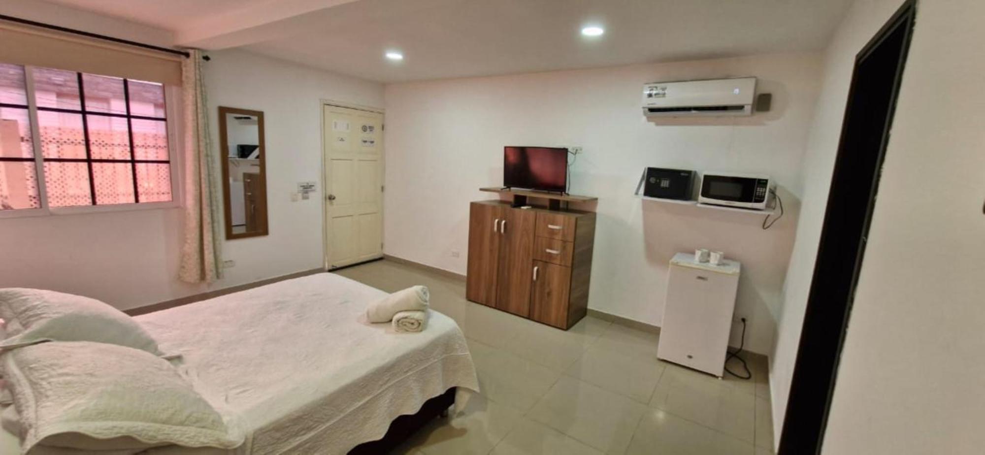 Hostal Marlyn San Andrés エクステリア 写真