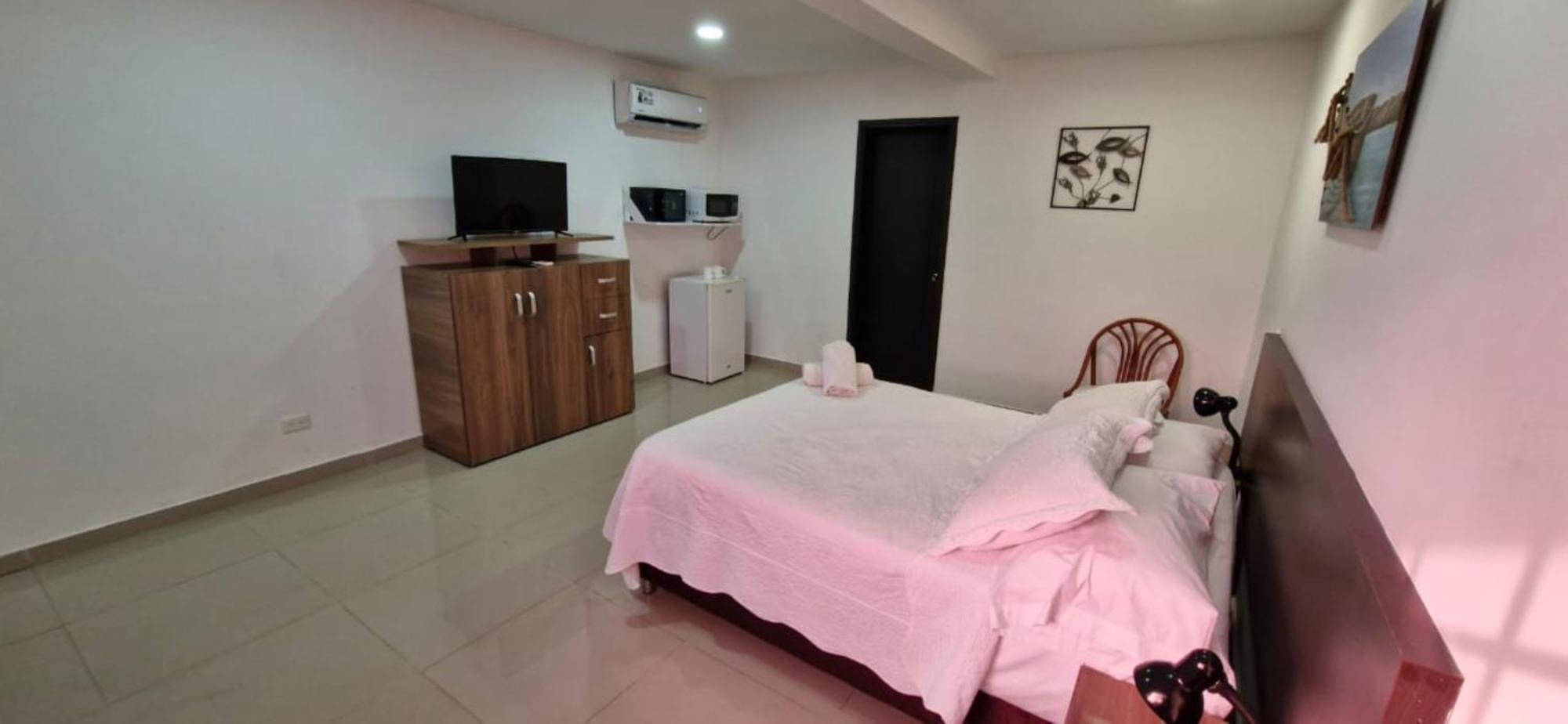 Hostal Marlyn San Andrés エクステリア 写真