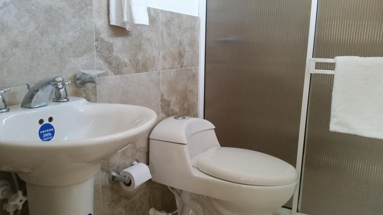 Hostal Marlyn San Andrés エクステリア 写真